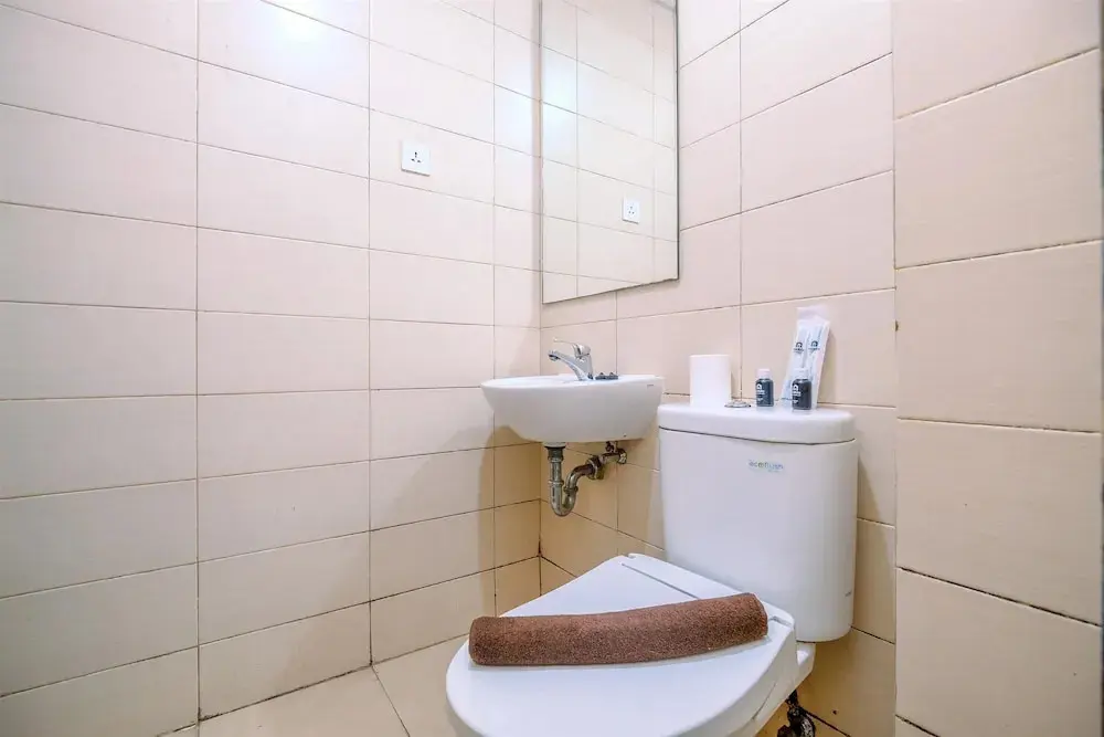 Джакарта: Cozy Stay 1Br At Sky Terrace Apartment