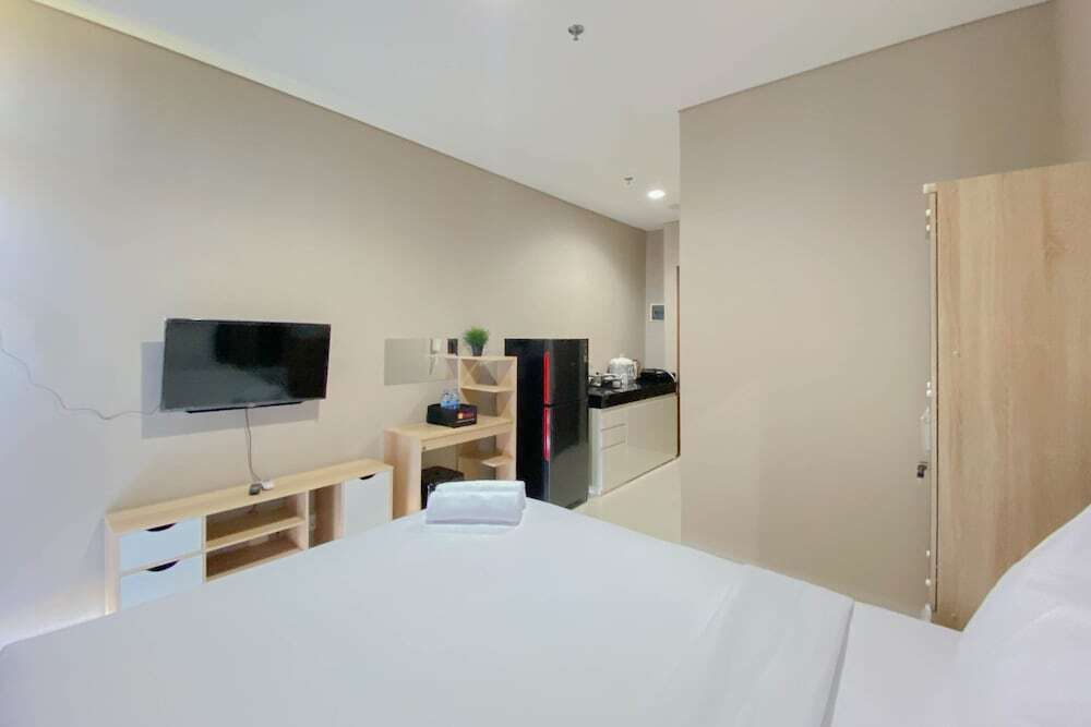 Джакарта: Nice And Elegant Studio At 9Th Floor Ciputra International Apartment