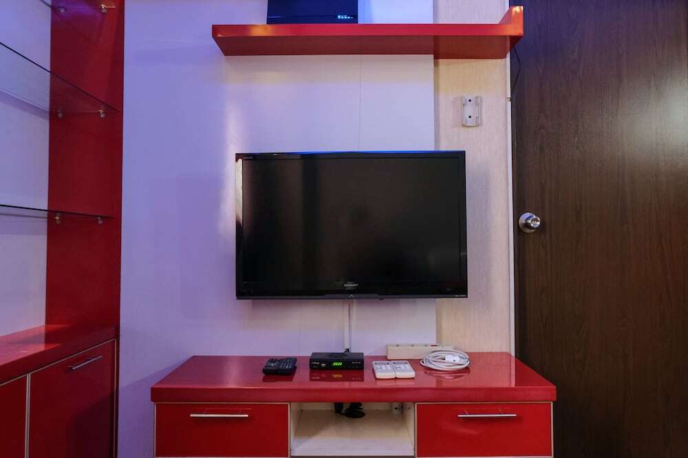 Джакарта: Best Deal 2Br At Suites @Metro Apartment