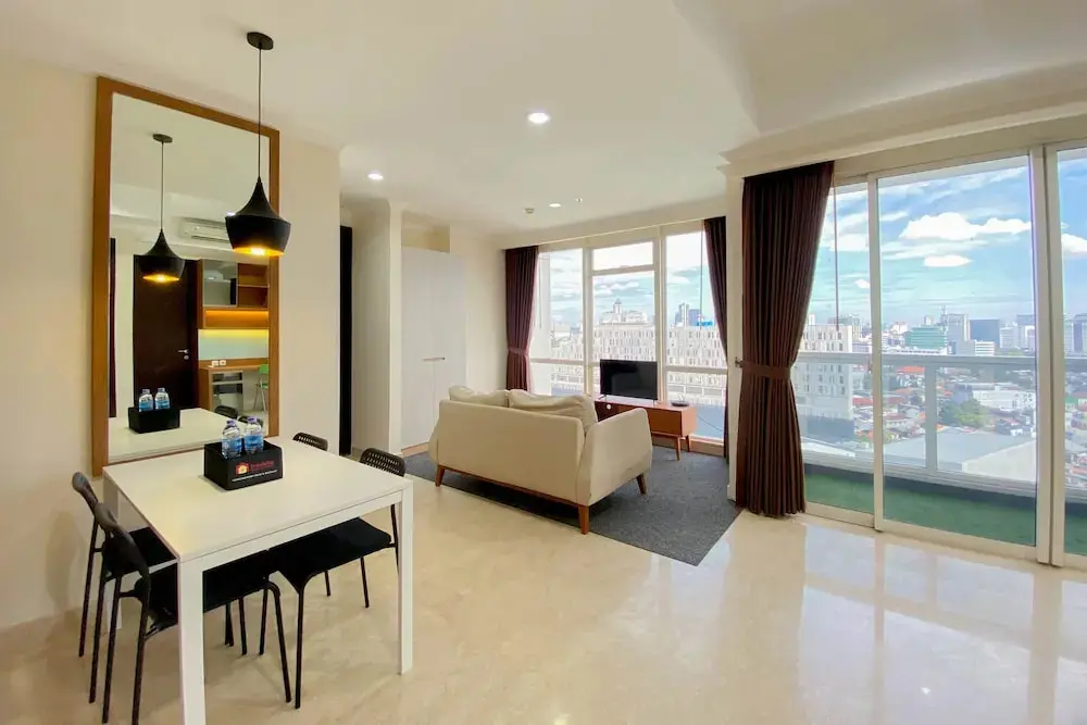 Джакарта: Spacious And Combined 2Br At Menteng Park Apartment