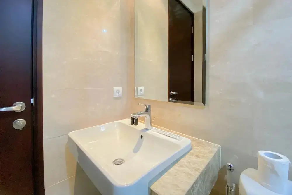 Джакарта: Spacious And Combined 2Br At Menteng Park Apartment