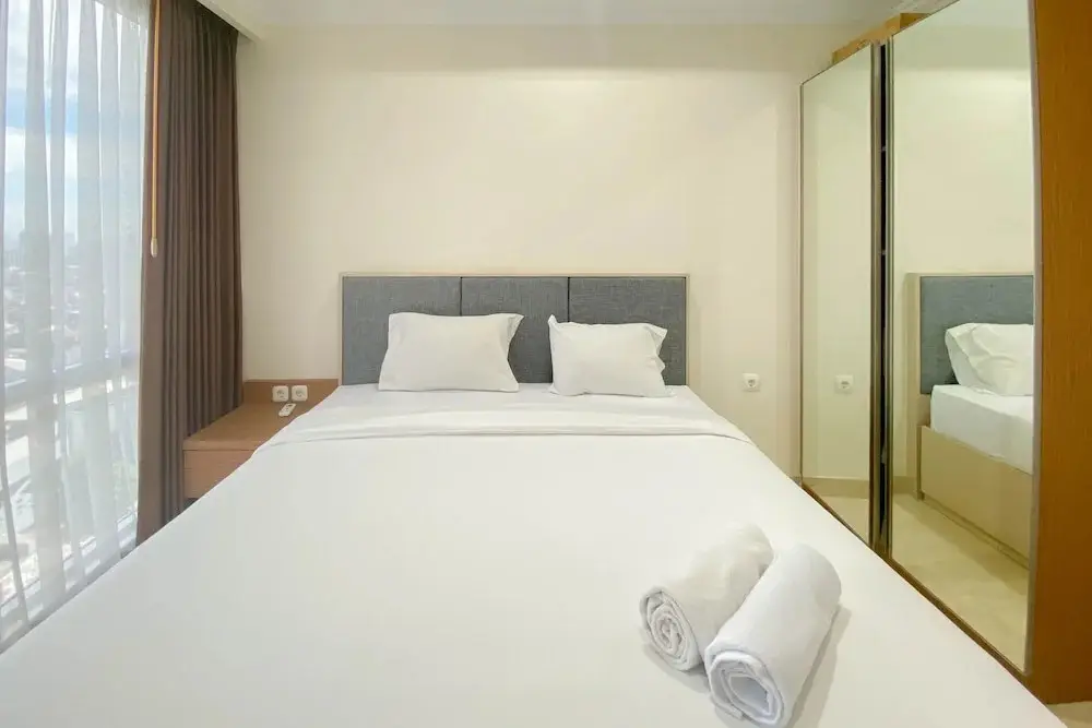 Джакарта: Spacious And Combined 2Br At Menteng Park Apartment