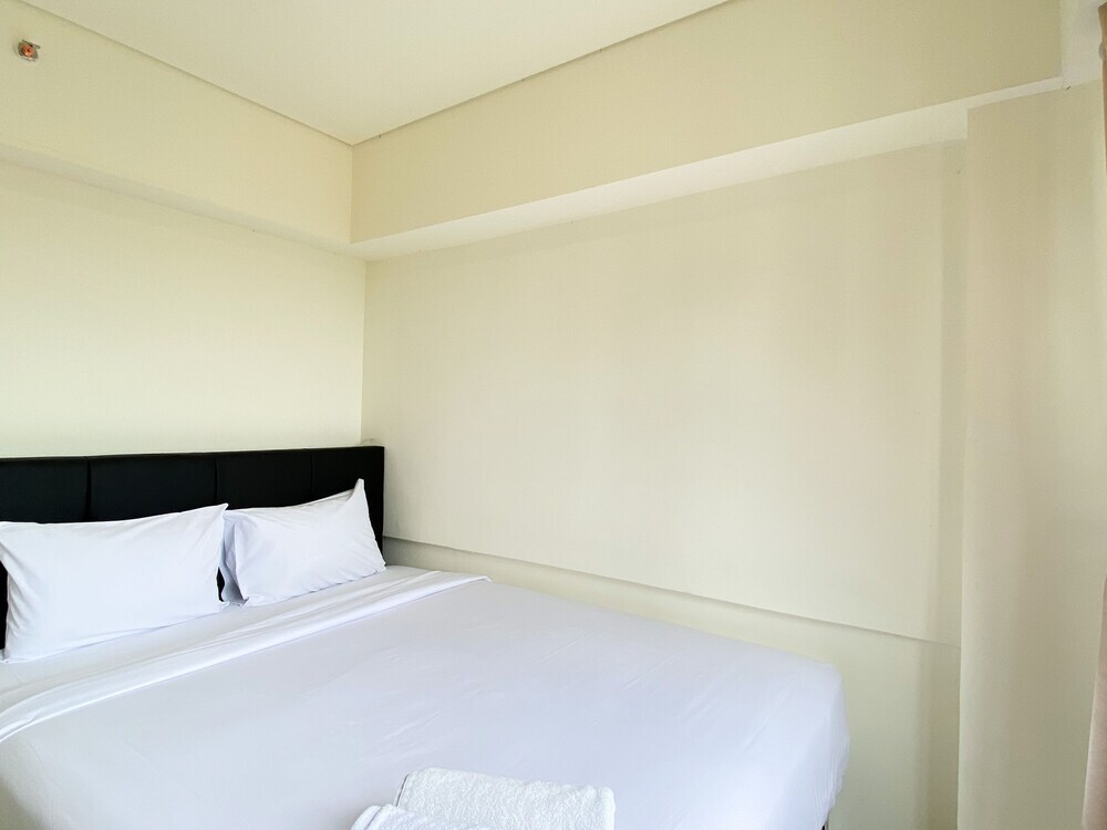 Сибату: Simply Look And Comfort 2Br At Meikarta Apartment