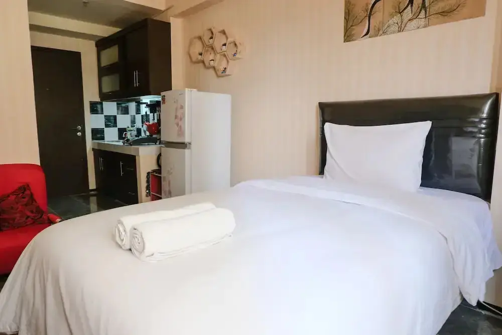 Бандунг: Homey And Cozy Studio Room At Suites @Metro Apartment
