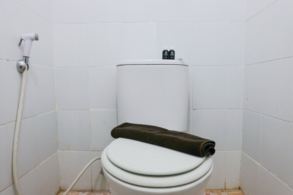 Бандунг: Homey And Cozy Studio Room At Suites @Metro Apartment