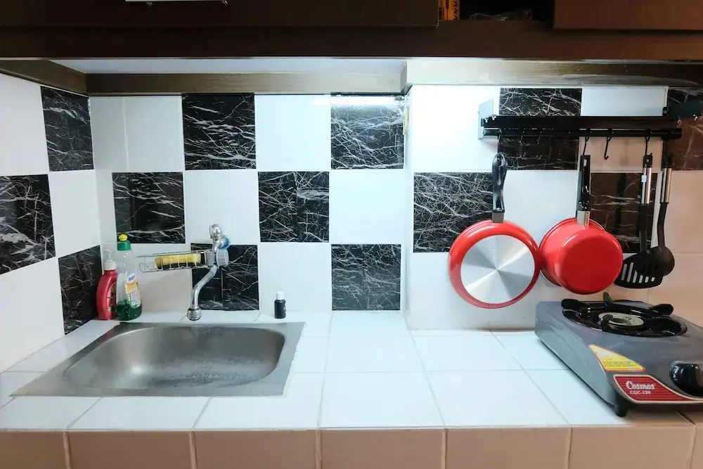 Бандунг: Homey And Cozy Studio Room At Suites @Metro Apartment