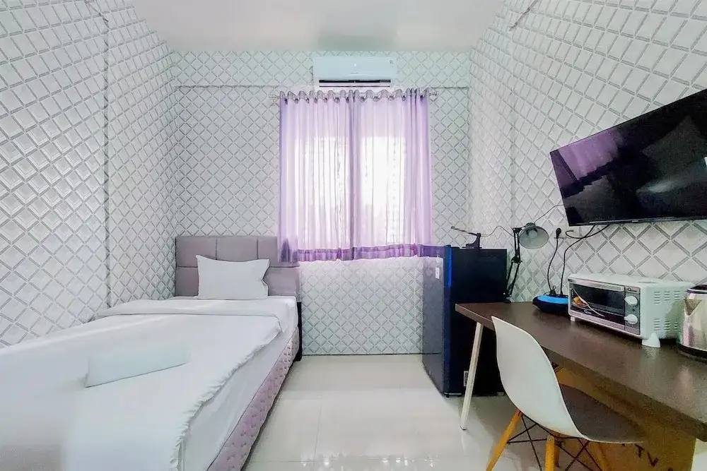 Legok: Cozy Stay Studio At Kubikahomy Apartment