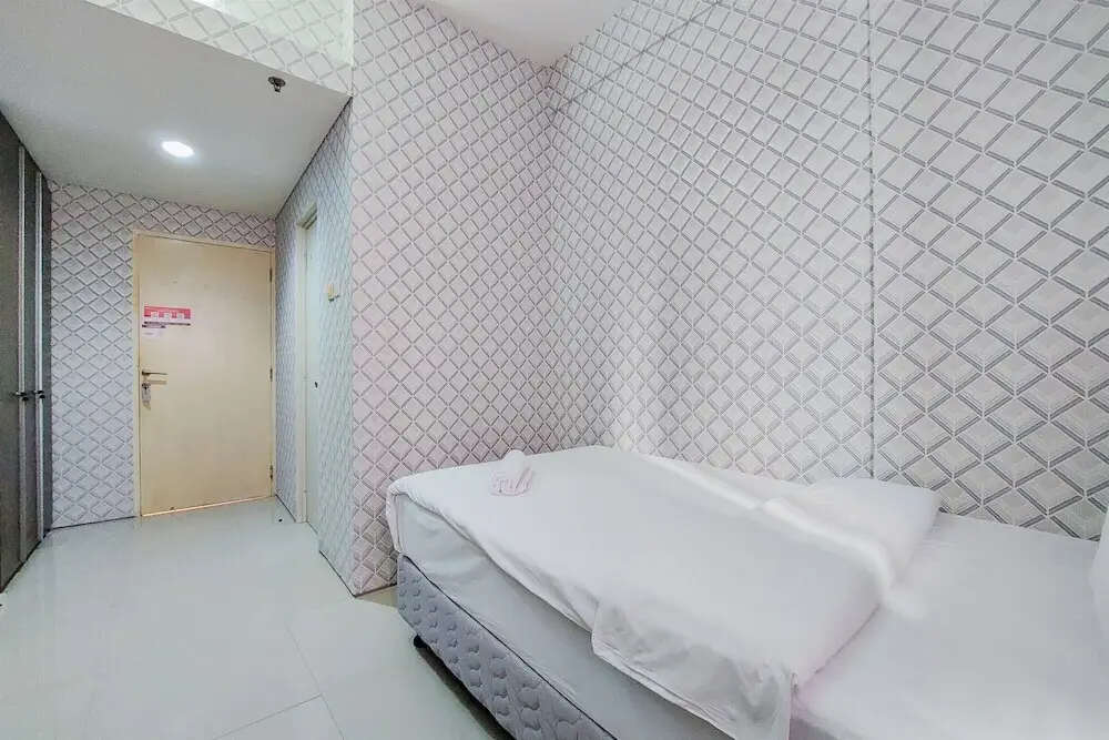 Legok: Cozy Stay Studio At Kubikahomy Apartment