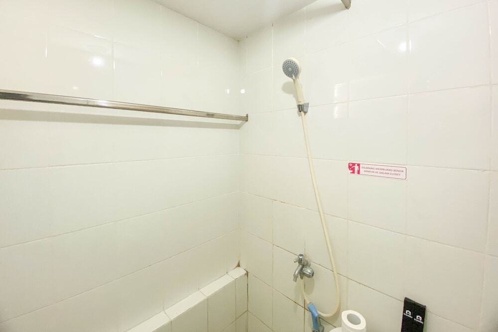 Джакарта: Best Strategic 2Br Apartment At Bassura City