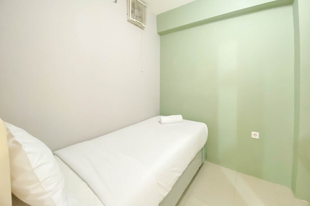 Джакарта: Best Strategic 2Br Apartment At Bassura City