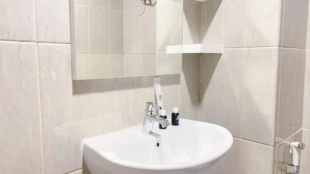 Джакарта: Good Deal And Homey Studio At 11St Floor Citra Living Apartment