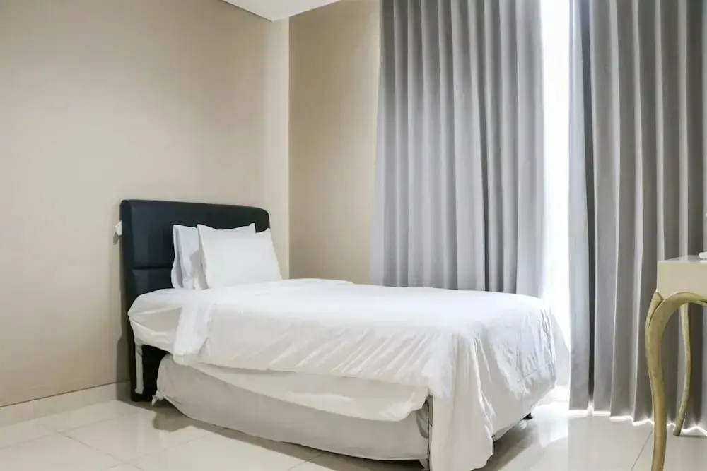 Джакарта: Strategic And Elegant 2Br At Ciputra International Apartment