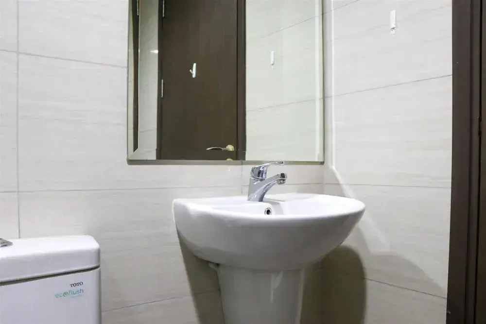 Джакарта: Strategic And Elegant 2Br At Ciputra International Apartment