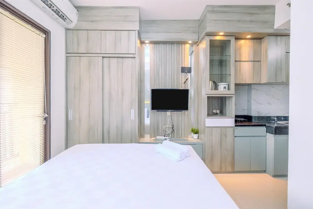 Депок: Cozy Stay Studio At Transpark Cibubur Apartment