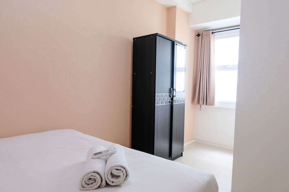 Бандунг: Homey 2Br Apartment At Parahyangan Residence