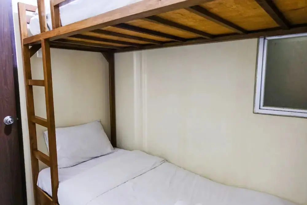 Бандунг: Homey 2Br At Suites @Metro Apartment
