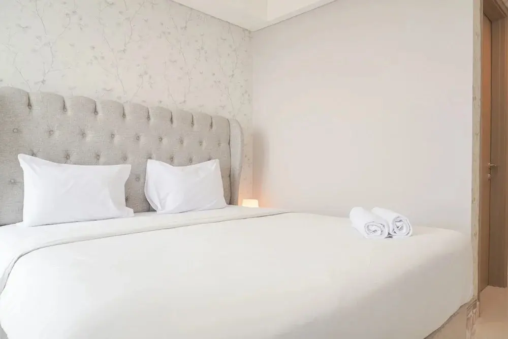Джакарта: Modern Look 1Br With Golf Island And Sea View Gold Coast Apartment