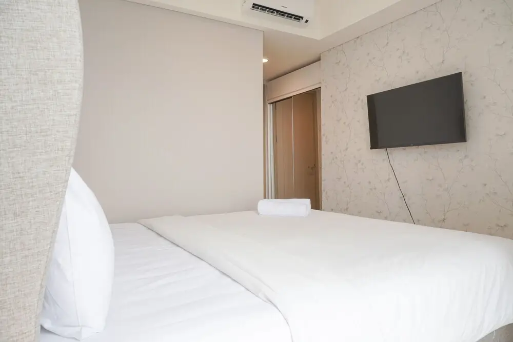 Джакарта: Modern Look 1Br With Golf Island And Sea View Gold Coast Apartment