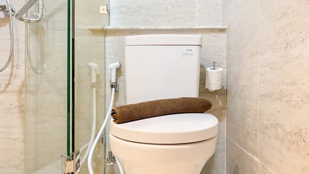 Джакарта: Modern Look 1Br With Golf Island And Sea View Gold Coast Apartment