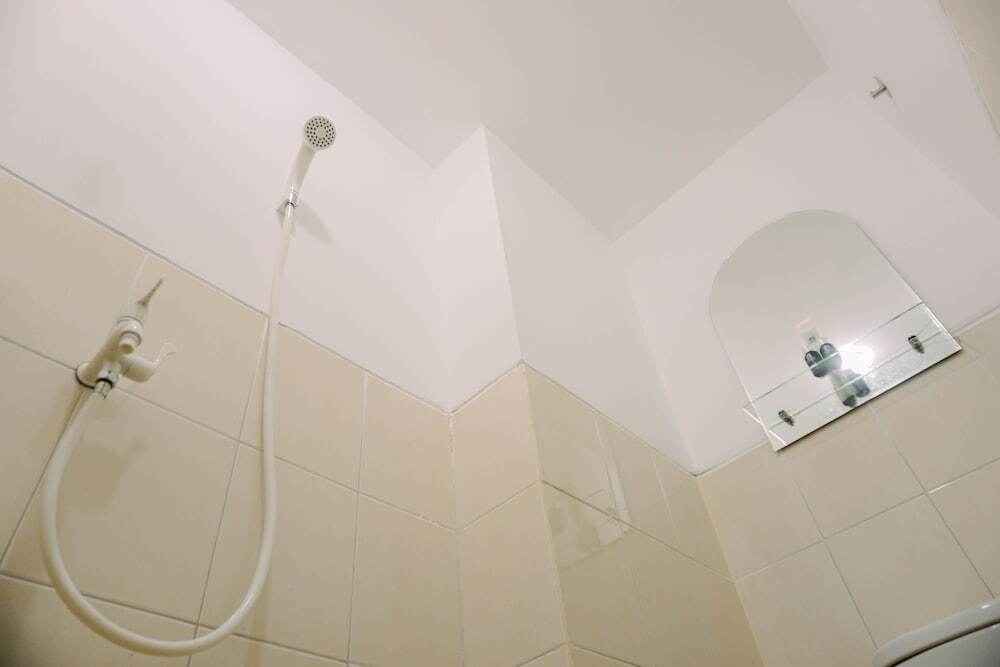 Южный Тангеранг: Cozy Stay Studio At Urbantown Serpong Apartment