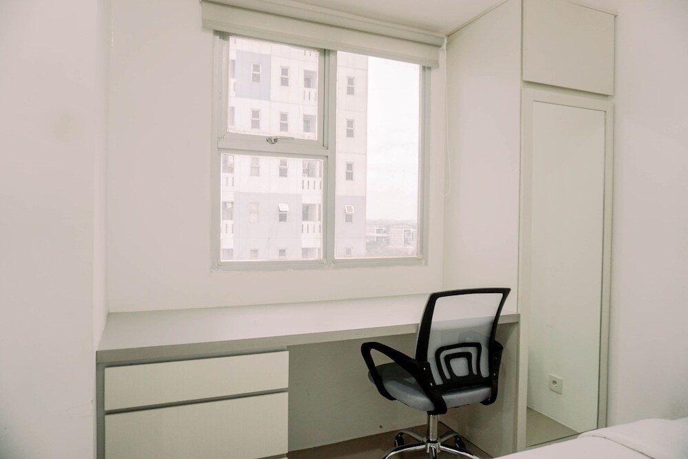 Южный Тангеранг: Cozy Stay Studio At Urbantown Serpong Apartment