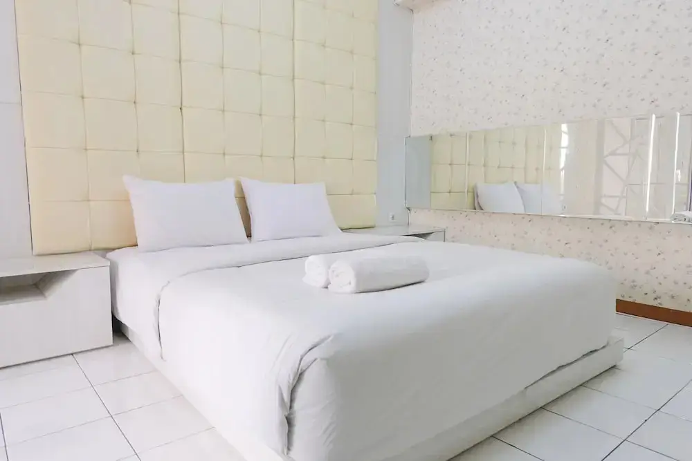 Homey And Cozy 3Br Apartment At Gateway Ahmad Yani Cicadas — фото 1