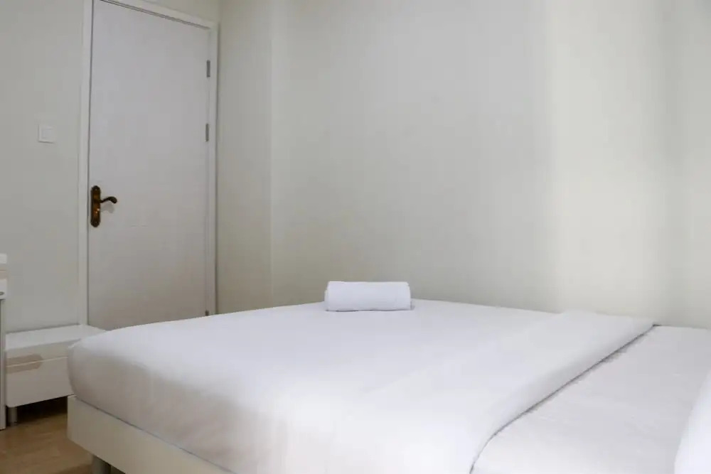 Джакарта: Brand New 1Br With Working Room At Daan Mogot City Apartment