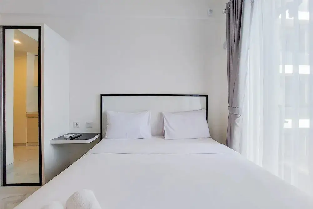 Legok: Fancy And Nice Studio At 20Th Floor Sky House Bsd Apartment