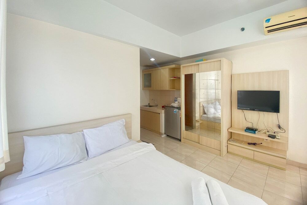 Депок: Homey And Cozy Stay Studio Margonda Residence 3 Apartment
