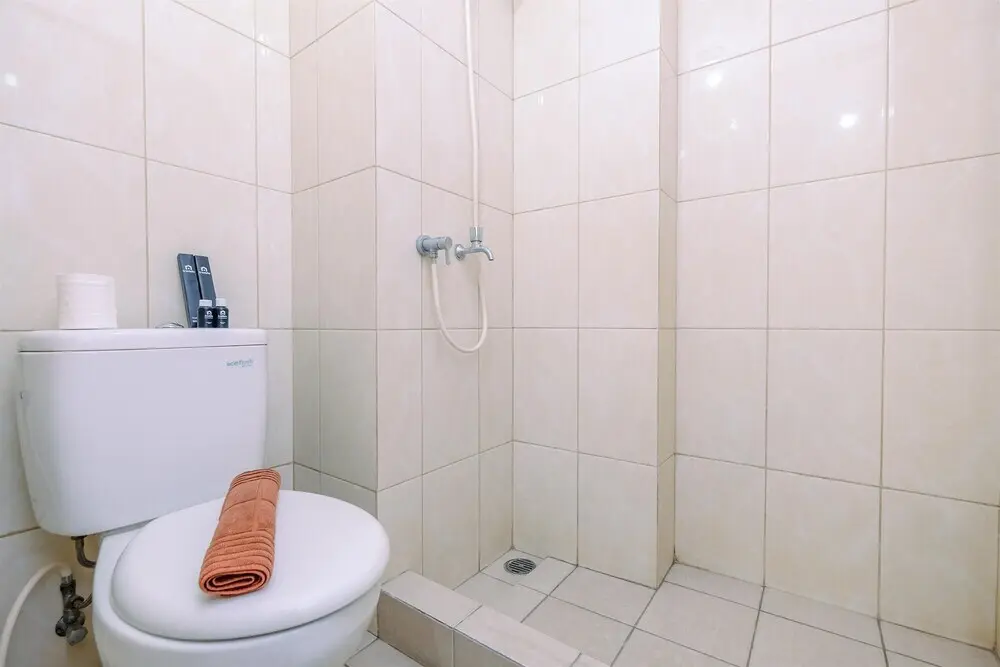 Бекаси: Cozy Stay Studio At 3Rd Floor Springlake Summarecon Bekasi Apartment