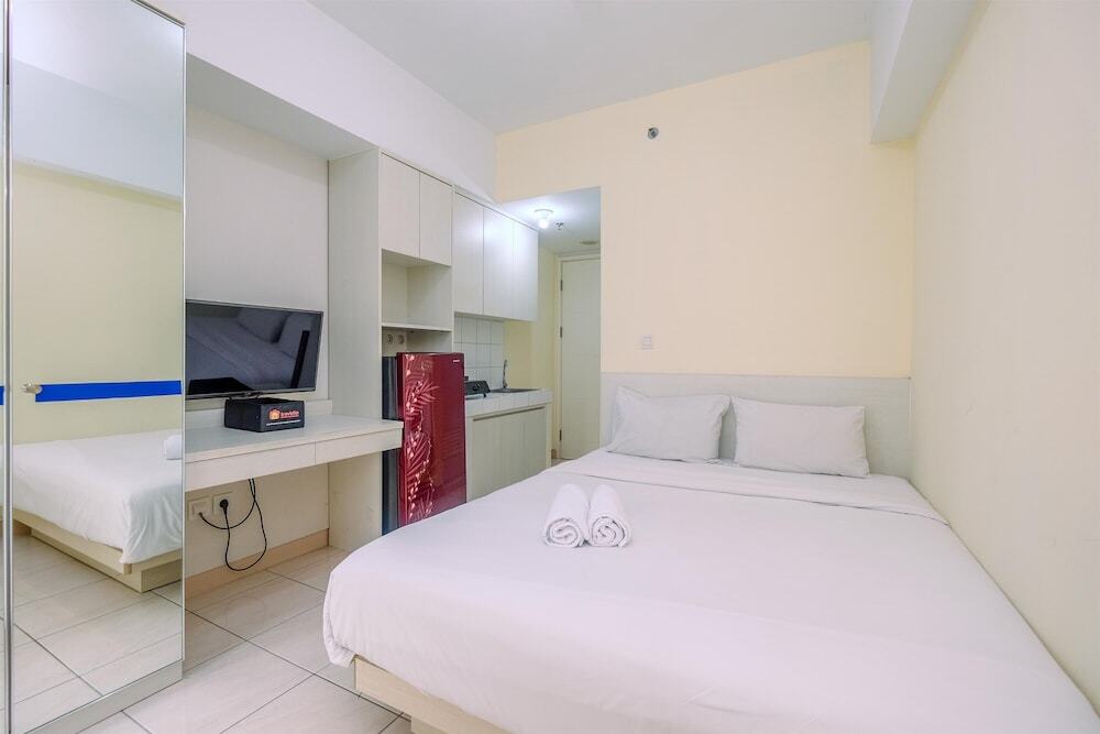 Бекаси: Cozy Stay Studio At 3Rd Floor Springlake Summarecon Bekasi Apartment