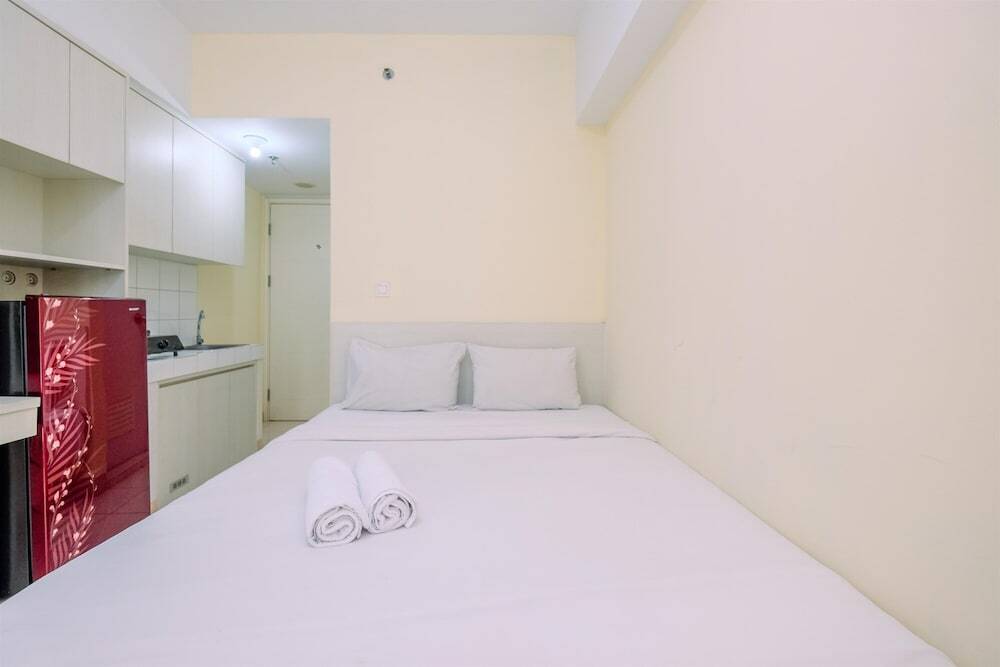 Бекаси: Cozy Stay Studio At 3Rd Floor Springlake Summarecon Bekasi Apartment