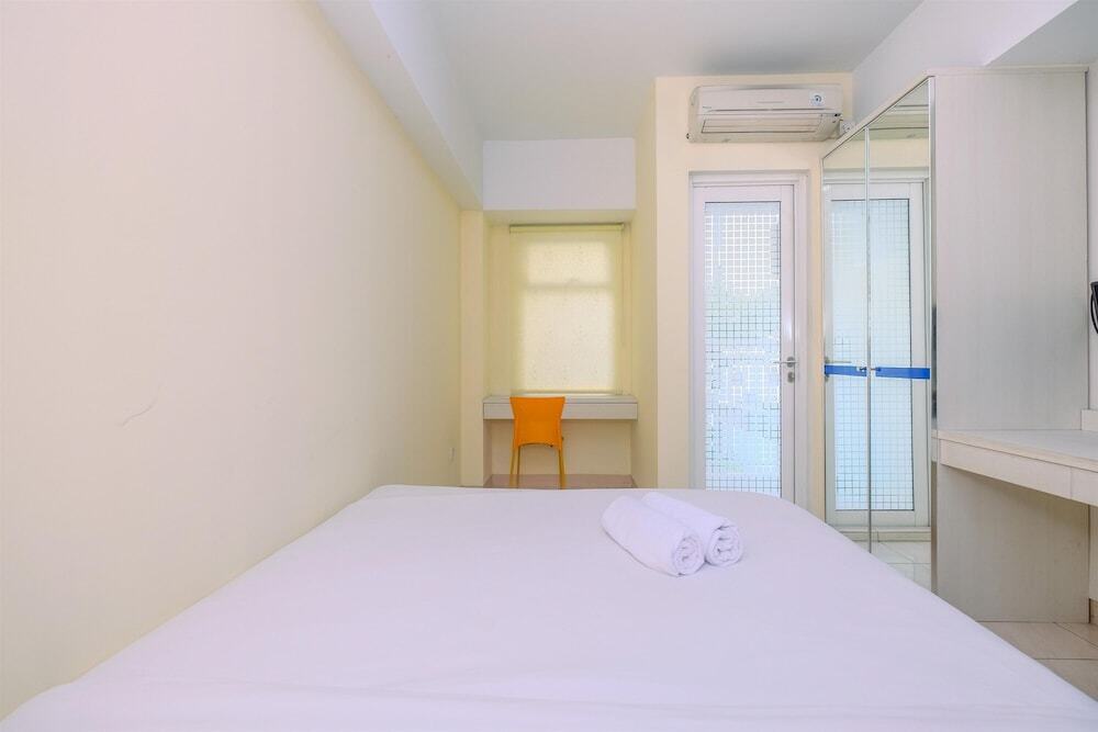 Бекаси: Cozy Stay Studio At 3Rd Floor Springlake Summarecon Bekasi Apartment