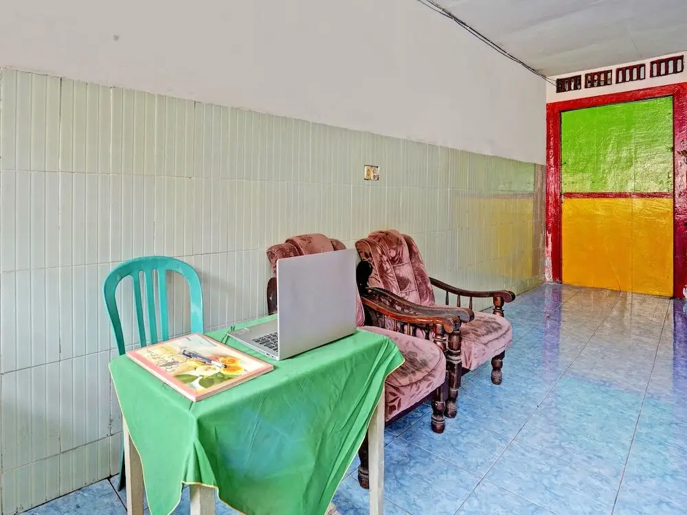 Джомбанг: OYO 91865 Sidomulyo Kost Syariah