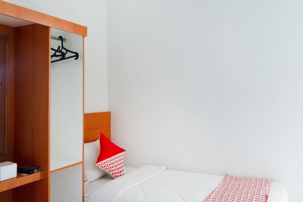 Демак: OYO 2199 Mandiri Guest House Syariah