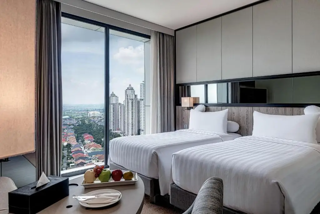 Сурабая: Whiz Luxe Hotel Spazio Surabaya