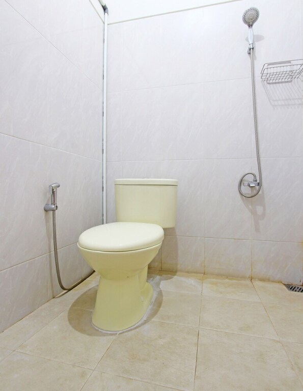 Тегал: OYO 91487 Ib Homestay Syariah