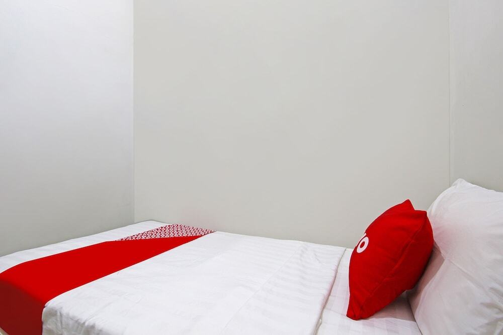 Тегал: OYO 91487 Ib Homestay Syariah