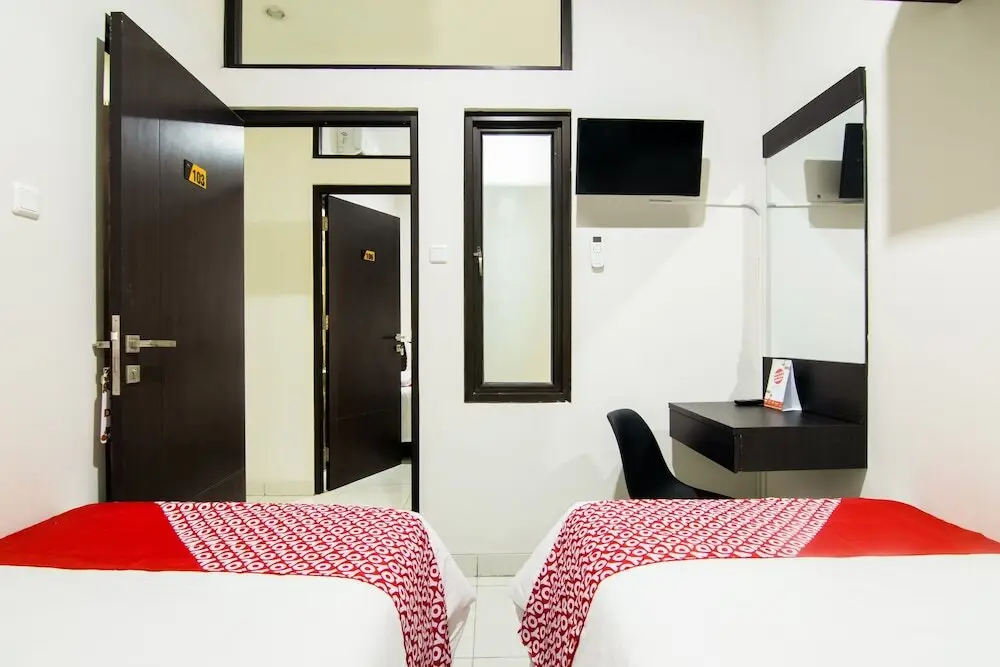 Караванг: OYO 3826 Columbus Residence K11