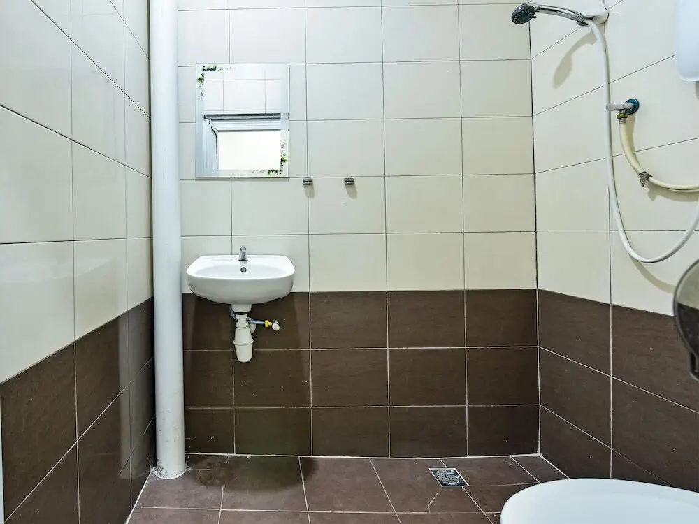 Пеканбару: SPOT ON 92255 Lucky Guesthouse
