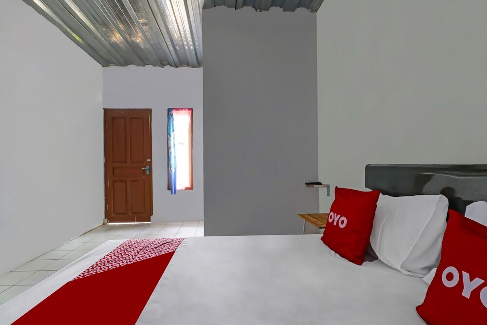 Тарогонг: OYO 90809 Homestay Black Pink Merah Jambu Syariah
