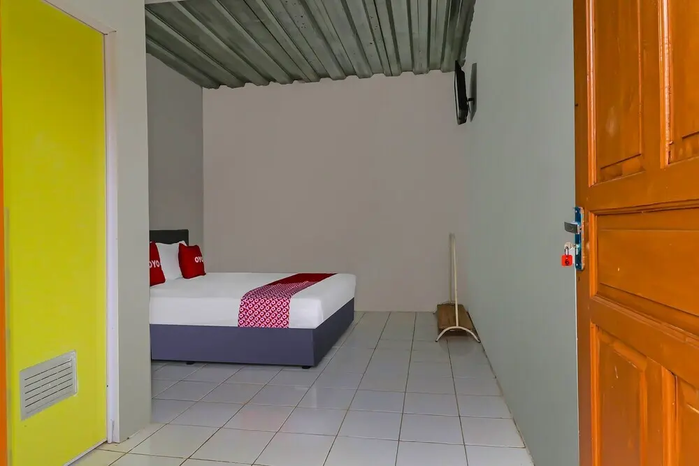 Тарогонг: OYO 90809 Homestay Black Pink Merah Jambu Syariah