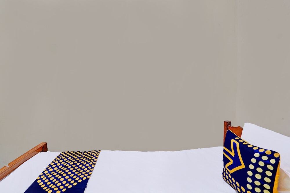 Гресик: OYO 92267 Nurul Homestay Syariah