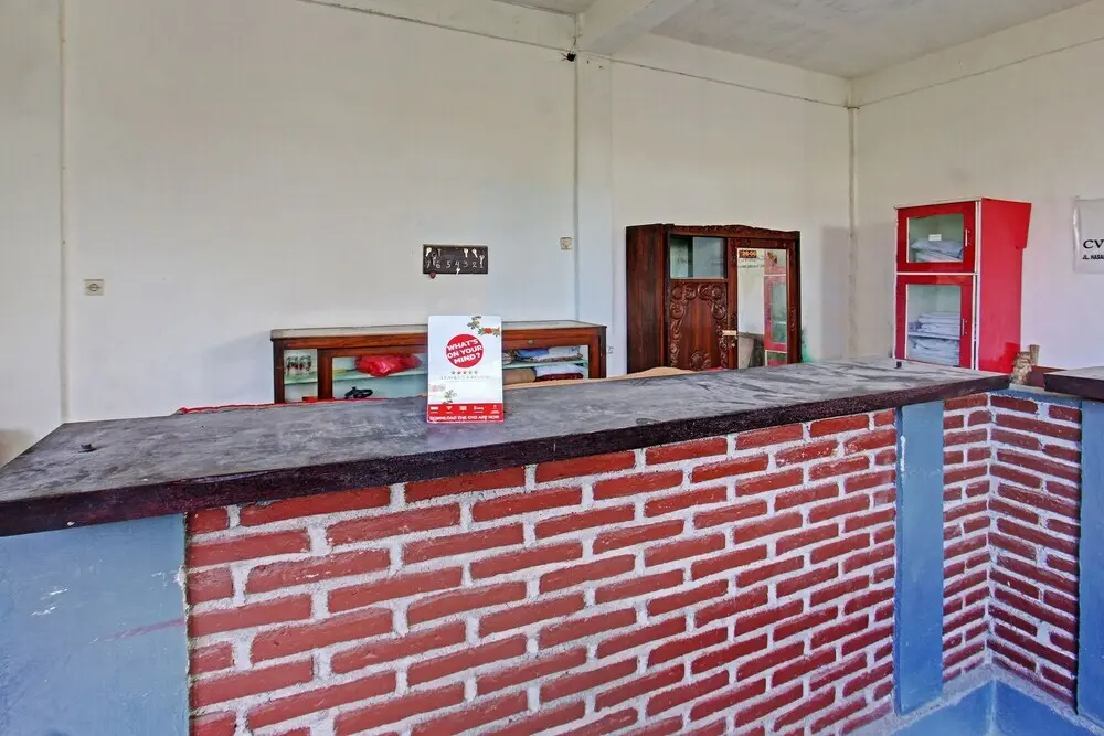Матарам: OYO 92624 Stone Homestay