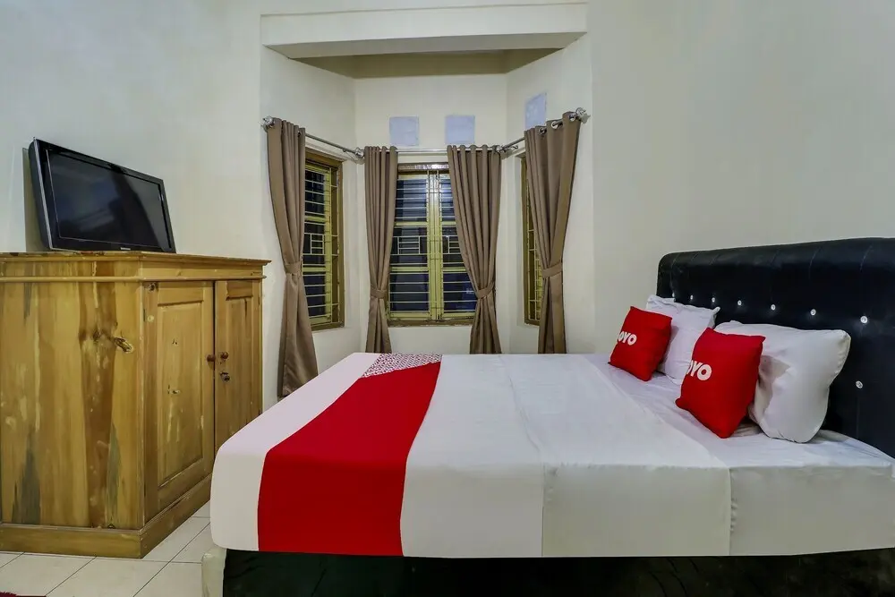 Матарам: OYO 92624 Stone Homestay