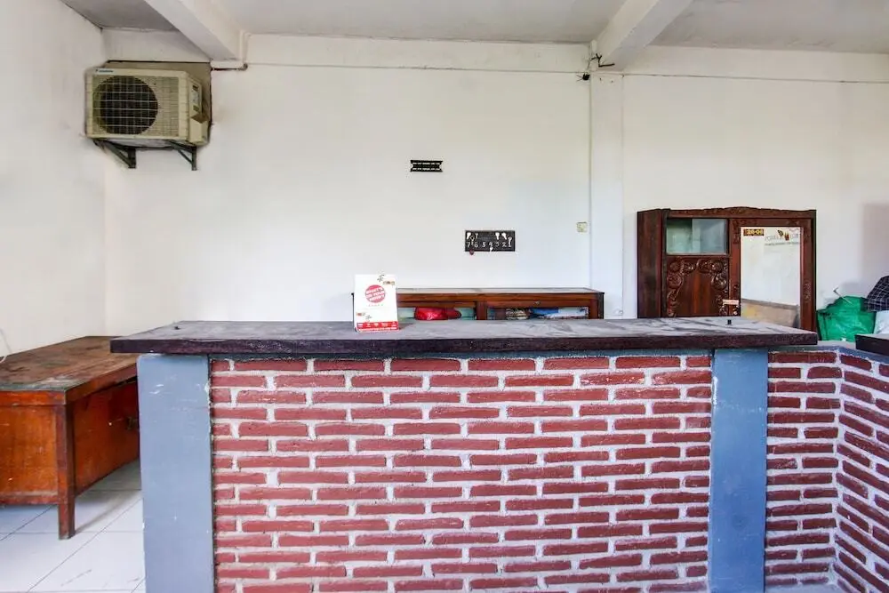 Матарам: OYO 92624 Stone Homestay