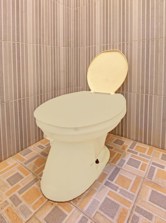 Матарам: OYO 92624 Stone Homestay