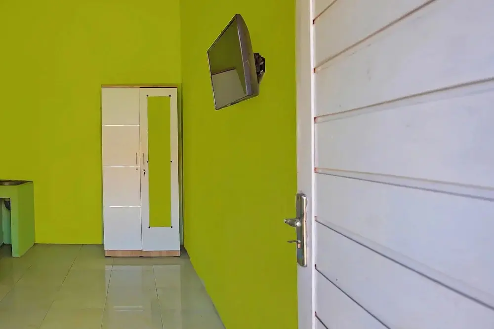 Баньюванги: SPOT ON 92669 Guesthouse Prima SyariahNearGPdI Anugerah