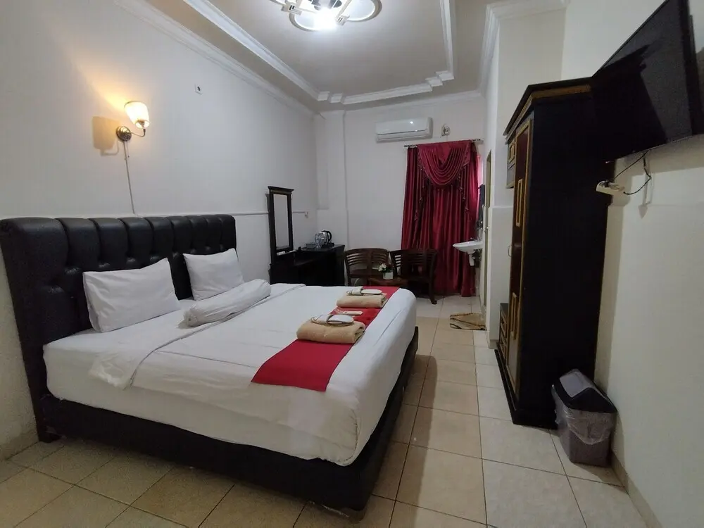 Джембер: SPOT ON 92695 My Kost Syariah