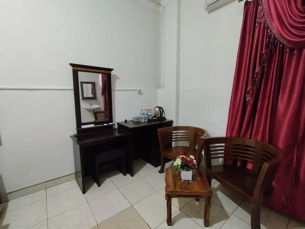 Джембер: SPOT ON 92695 My Kost Syariah